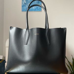 LANVIN
Smooth Calfskin Medium Shopper Tote Black